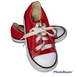 CONVERSE CHUCK TAYLOR ALL STAR RED LOW TOP TODDLER BOYS GIRLS SNEAKERS size 8